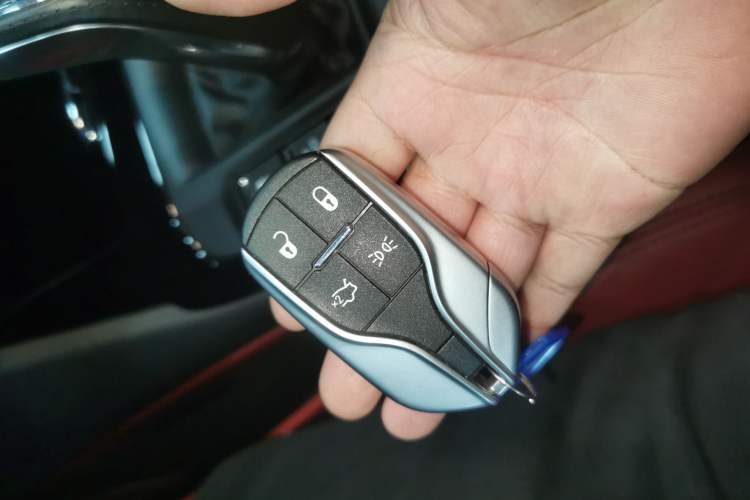 Used Maserati Levante 2021 3.0T Standard Edition Vehicle Key