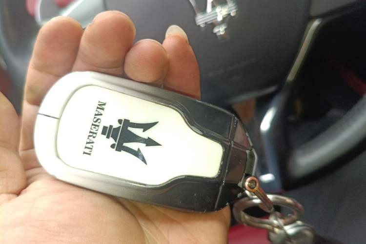 Used Maserati Levante 2021 3.0T Standard Edition Vehicle Key