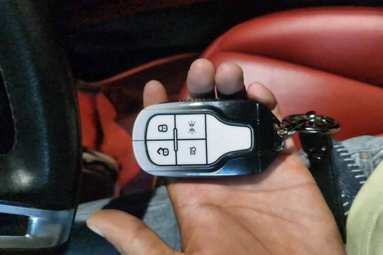 Used Maserati Levante 2021 3.0T Standard Edition Vehicle Key