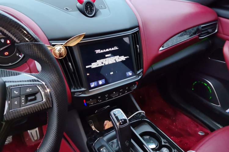 Used Maserati Levante  Audio And AC Panel