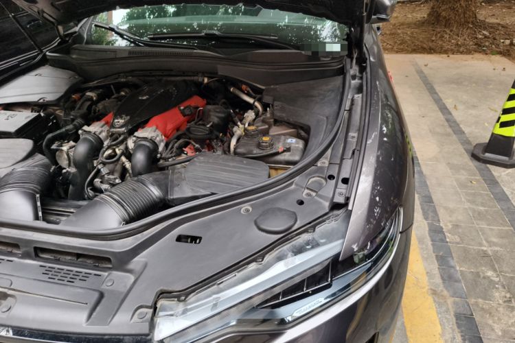 Used Maserati Levante 2021 3.8T Trofeo Engine Bay Left