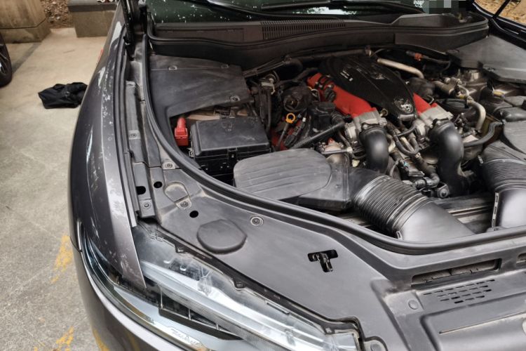Used Maserati Levante 2021 3.8T Trofeo Engine Bay Right