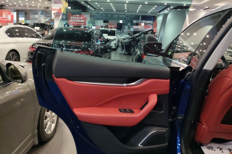 Used Maserati Levante 2021 3.0T Standard Edition Left Rear Door Interior