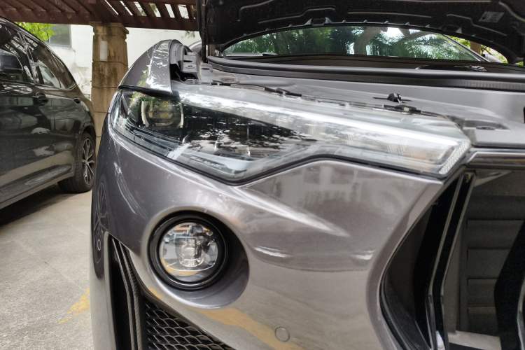 Used Maserati Levante 2021 3.8T Trofeo Right Front Headlight