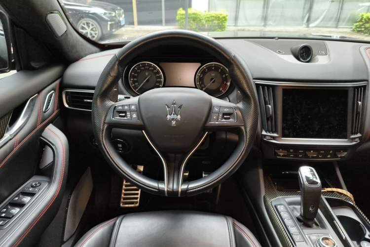 Used Maserati Levante 2021 3.8T Trofeo Steering Wheel