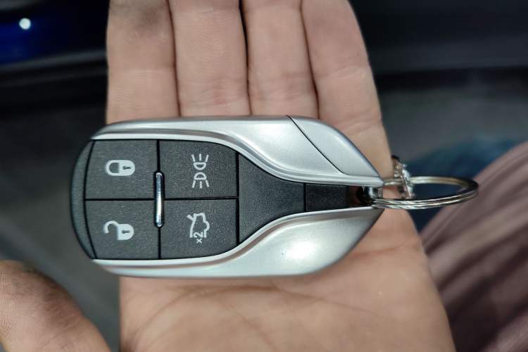Used Maserati Levante 2021 3.0T Standard Edition Vehicle Key
