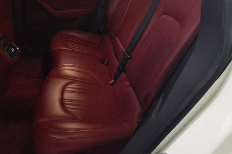 Used Maserati Levante 2021 3.0T Standard Edition Left Rear Seat