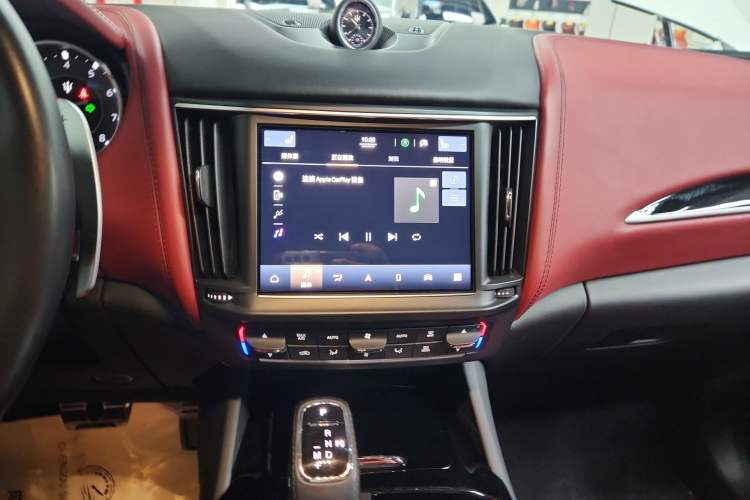 Used Maserati Levante 2021 3.0T Standard Edition Audio And AC Panel