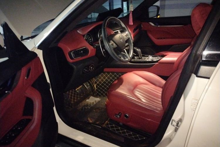 Used Maserati Levante 2021 3.0T Standard Edition Driver Seat