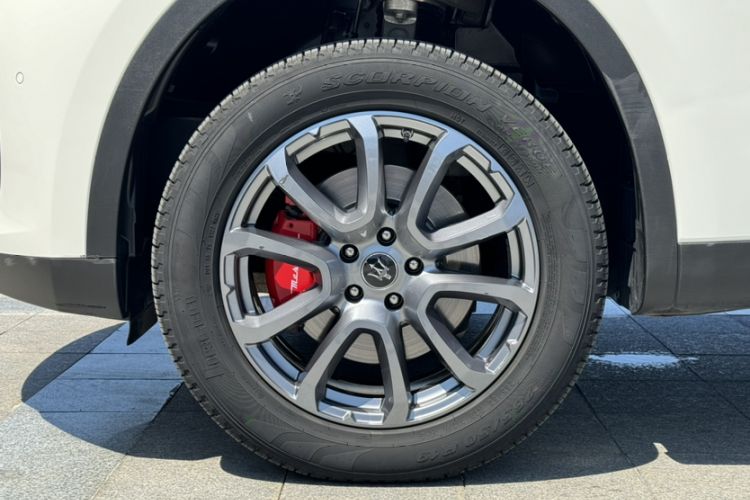 Used Maserati Levante 2021 3.0T Standard Edition Exterior 5