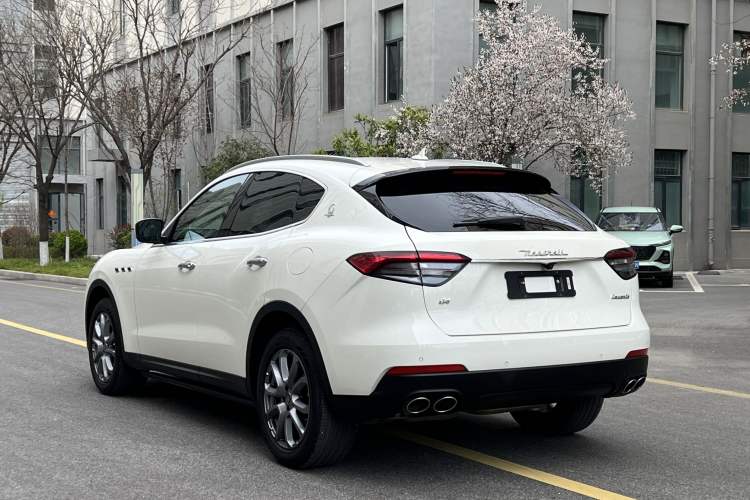 Used Maserati Levante 2021 3.0T Standard Edition Exterior 5