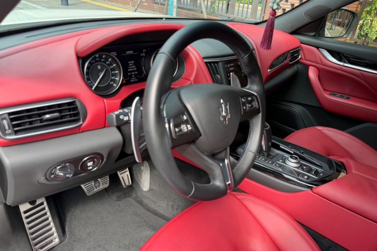 Used Maserati Levante 2021 3.0T Standard Edition Interior 4