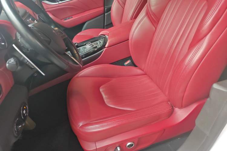 Used Maserati Levante 2021 3.0T Standard Edition Left Front Seat