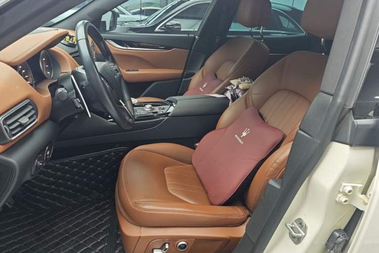 Used Maserati Levante 2021 3.0T Standard Edition Left Front Seat
