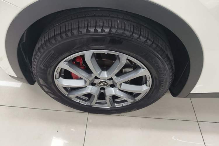 Used Maserati Levante 2021 3.0T Standard Edition Left Front Wheel Hub