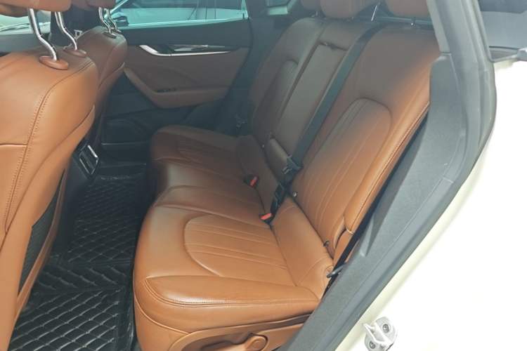 Used Maserati Levante 2021 3.0T Standard Edition Left Rear Seat