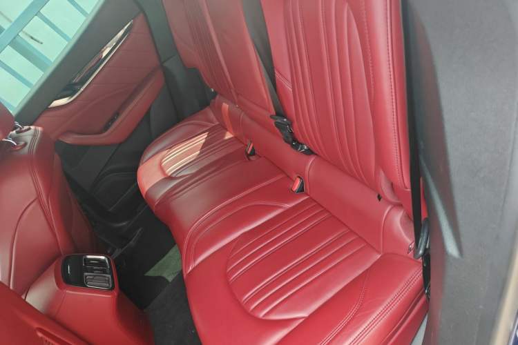 Used Maserati Levante 2021 3.0T Standard Edition Left Rear Seat