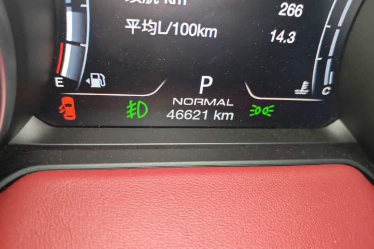 Used Maserati Levante 2021 3.0T Standard Edition Odometer Close Up