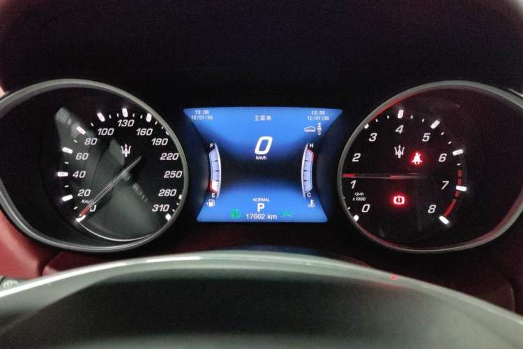 Used Maserati Levante 2021 3.0T Standard Edition Odometer Close Up
