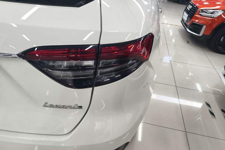 Used Maserati Levante 2021 3.0T Standard Edition Right Rear Taillight