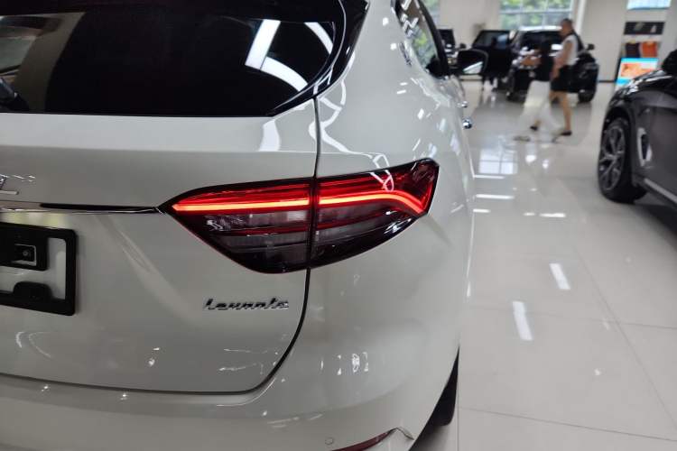Used Maserati Levante 2021 3.0T Standard Edition Right Rear Taillight