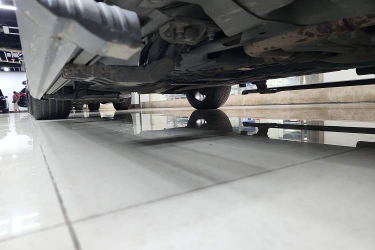 Used Maserati Levante 2021 3.0T Standard Edition Right Side Sill