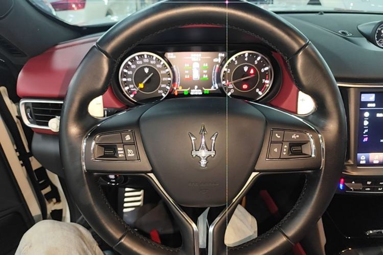 Used Maserati Levante 2021 3.0T Standard Edition Steering Wheel