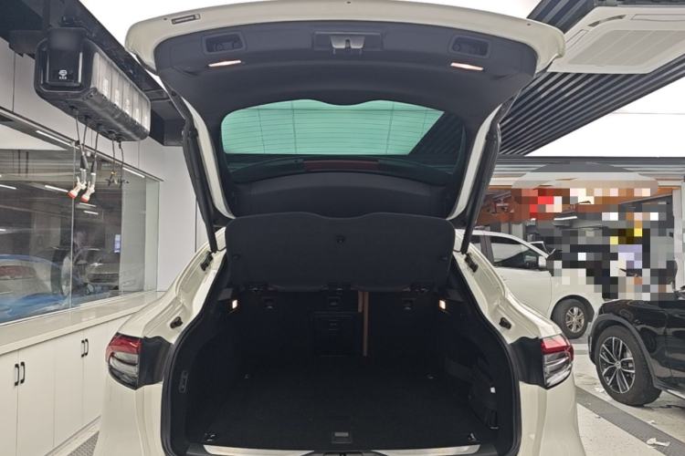 Used Maserati Levante 2021 3.0T Standard Edition Trunk