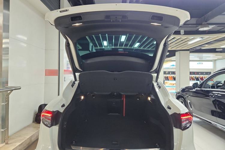 Used Maserati Levante 2021 3.0T Standard Edition Trunk