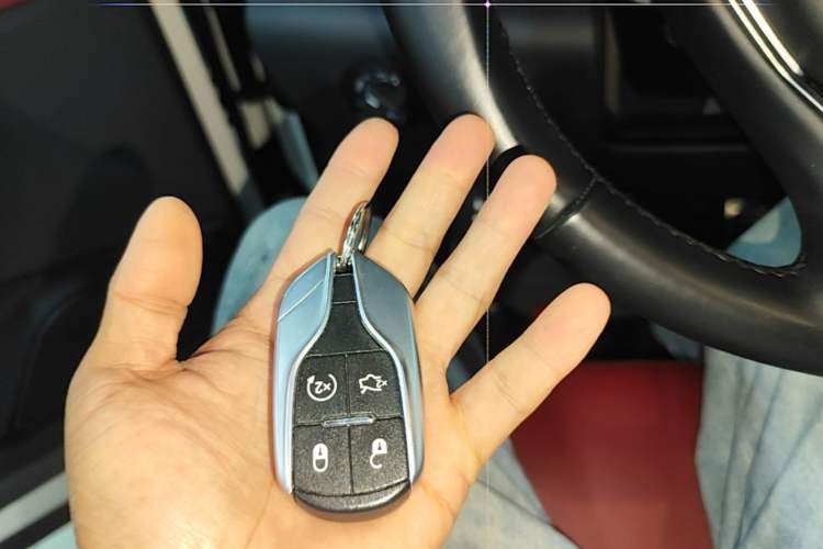 Used Maserati Levante 2021 3.0T Standard Edition Vehicle Key