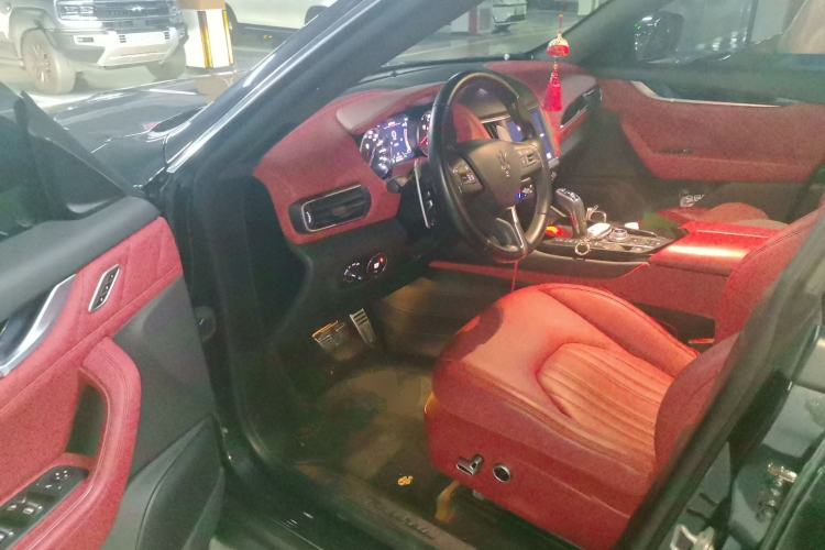 Used Maserati Levante 2022 2.0T GT Sharp Edition Driver Seat