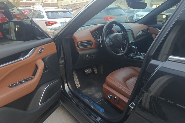 Used Maserati Levante 2022 2.0T GT Sharp Edition Driver Seat
