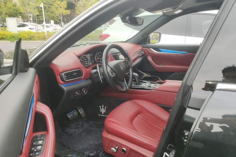 Used Maserati Levante 2022 2.0T GT Sharp Edition Driver Seat