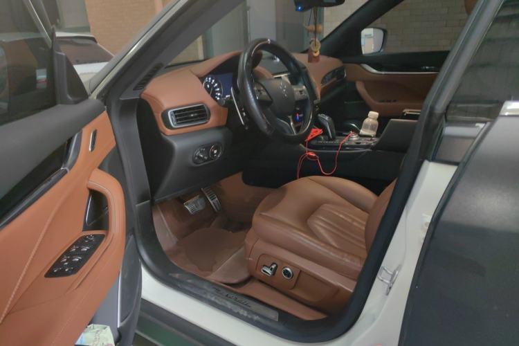 Used Maserati Levante 2022 2.0T GT Sharp Edition Driver Seat
