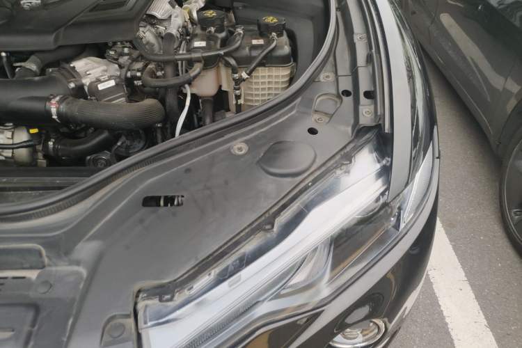 Used Maserati Levante 2022 2.0T GT Sharp Edition Engine Bay Left