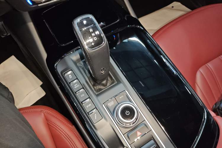Used Maserati Levante 2022 2.0T GT Sharp Edition Gear Lever