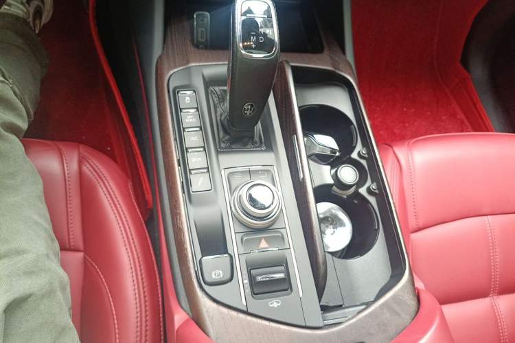 Used Maserati Levante 2022 3.0T Modena Gear Lever