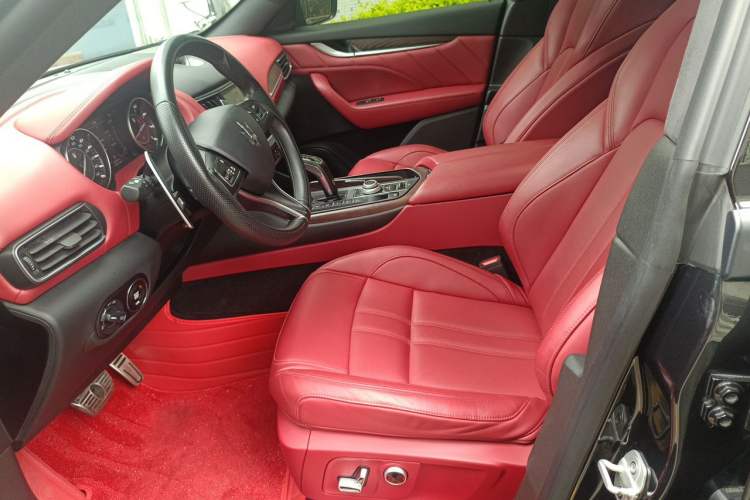 Used Maserati Levante 2022 3.0T Modena Left Front Seat