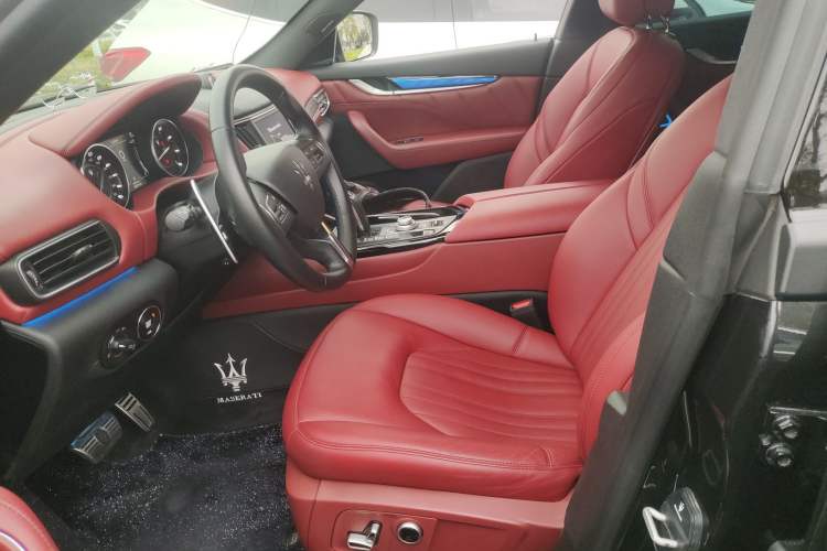 Used Maserati Levante 2022 2.0T GT Sharp Edition Left Front Seat