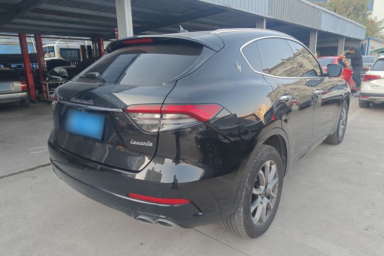 Used Maserati Levante 2022 2.0T GT Sharp Edition Rear Right 45 Deg