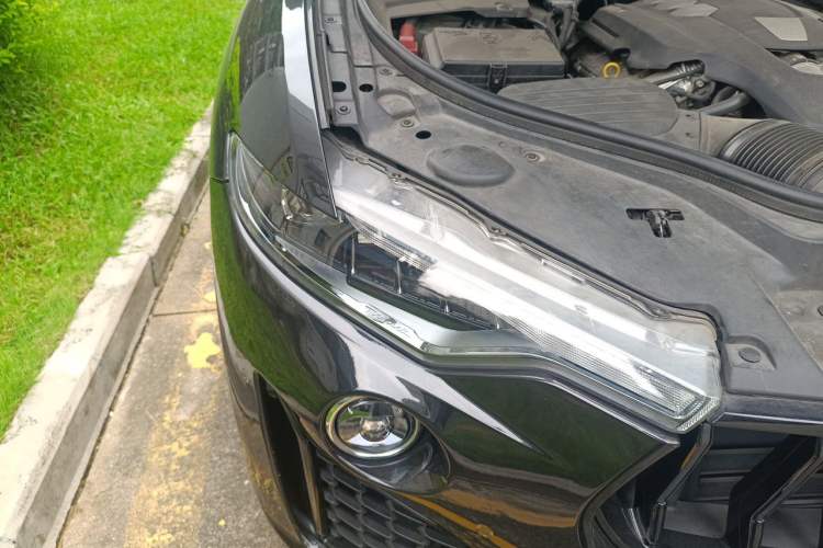 Used Maserati Levante 2022 3.0T Modena Right Front Headlight