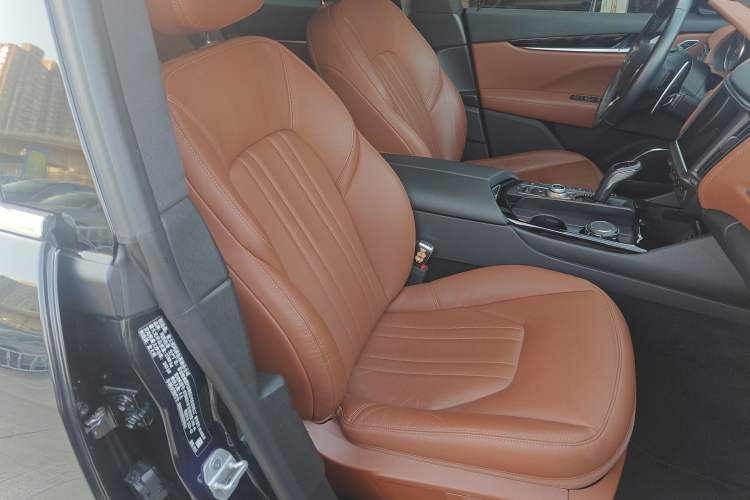 Used Maserati Levante 2022 2.0T GT Sharp Edition Right Front Seat