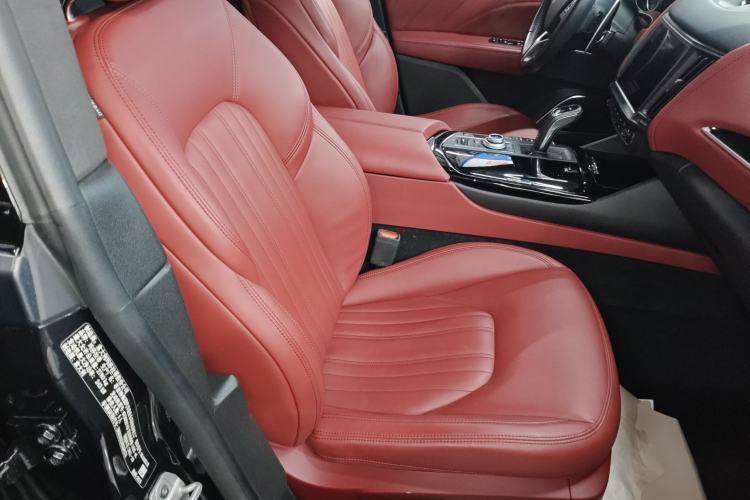 Used Maserati Levante 2022 2.0T GT Sharp Edition Right Front Seat