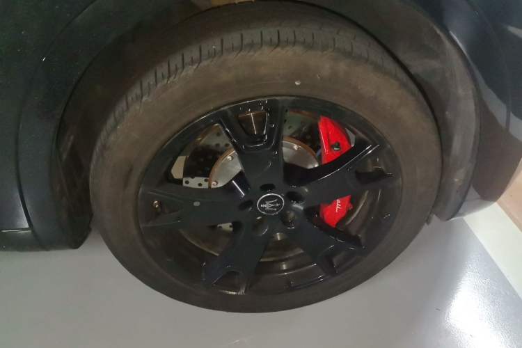 Used Maserati Levante 2022 2.0T GT Sharp Edition Right Front Wheel Hub