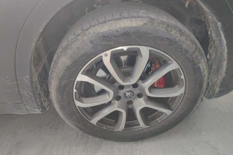 Used Maserati Levante 2022 2.0T GT Sharp Edition Right Front Wheel Hub