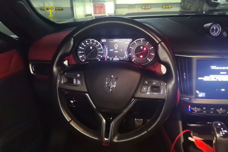 Used Maserati Levante 2022 2.0T GT Sharp Edition Steering Wheel