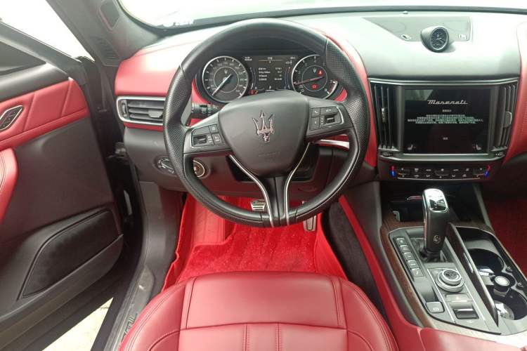 Used Maserati Levante 2022 3.0T Modena Steering Wheel
