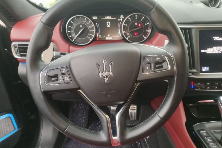 Used Maserati Levante 2022 2.0T GT Sharp Edition Steering Wheel