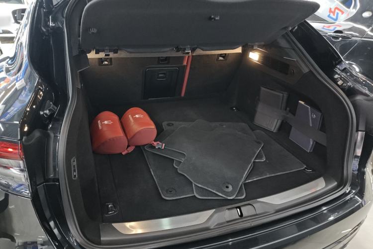 Used Maserati Levante 2022 2.0T GT Sharp Edition Trunk