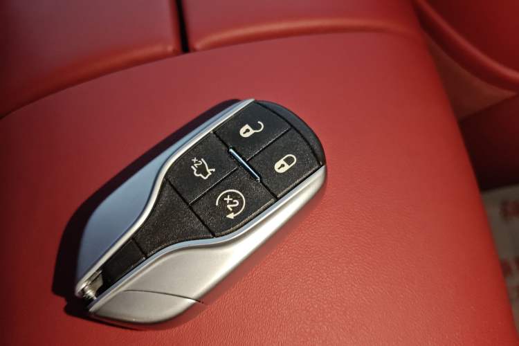 Used Maserati Levante 2022 2.0T GT Sharp Edition Vehicle Key